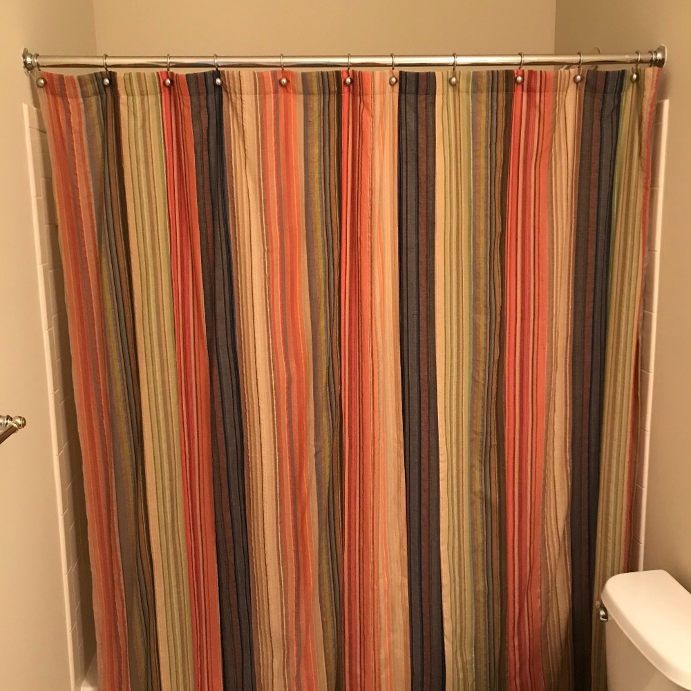 Luxurious Full size fabric Shower curtain w liner